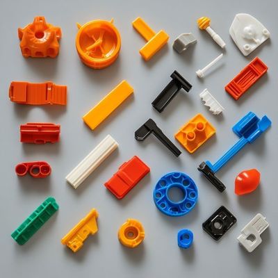 comprar Las piezas de moldeado por inyección de plástico personalizado para el corredor en frío para el corredor en caliente para las piezas de moldeado PET PC PE online manufacture