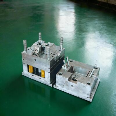 Buy 250000-300000 Shots Life Steel Injection Molding Mold with 3D.STP.STEP.IGS.PRT.X_T Drawing Format and Precision +/-0.01mm online manufacture