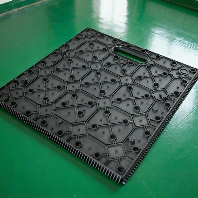 Buy High Temperature Resistant Customizable Design Plastic Injection Moulding with High Durability for Insert Moulding online manufacture